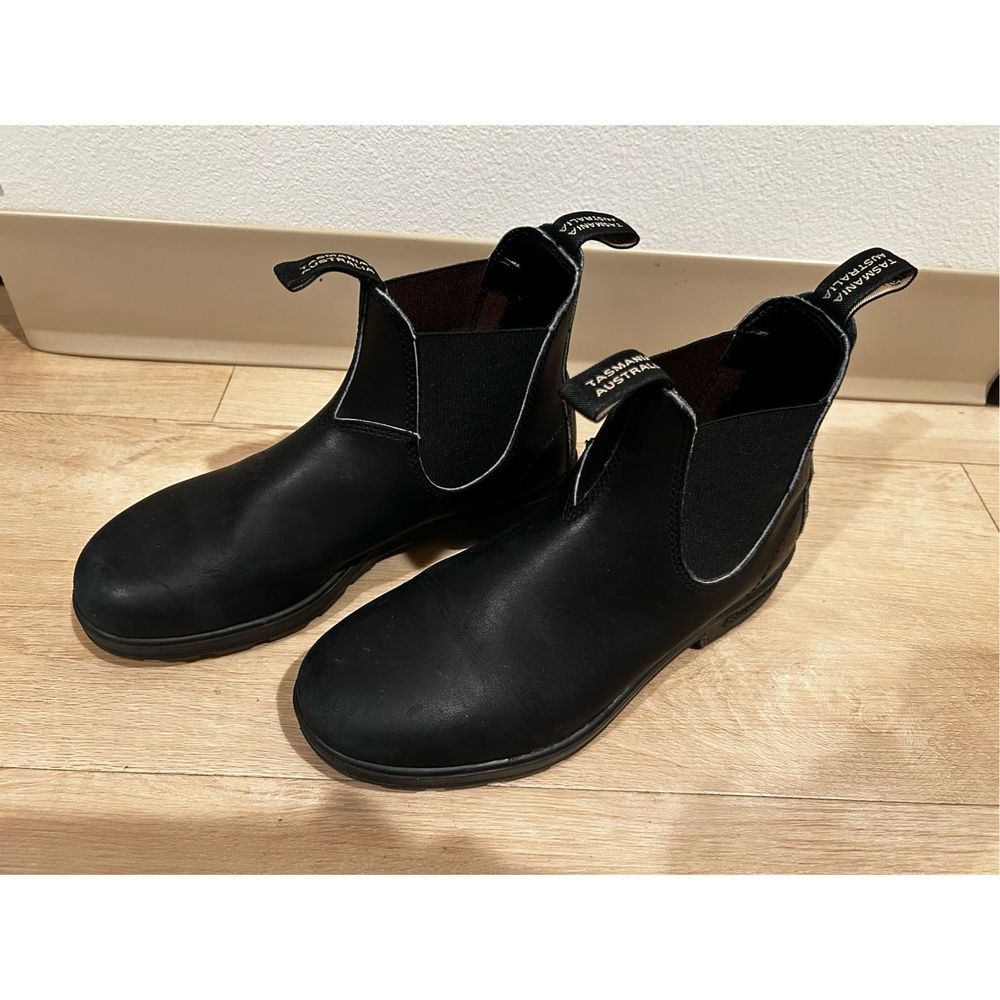 Women’s Blundstones #558 US 9.5